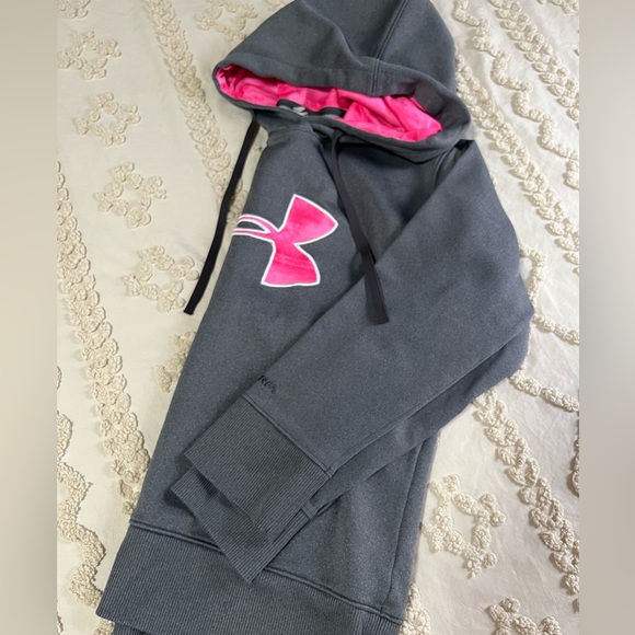 Women’s dark gray Under Armor hoodie size small - Picture 3 of 5